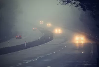 tips for driving in fog, image of foggy dual carriageway